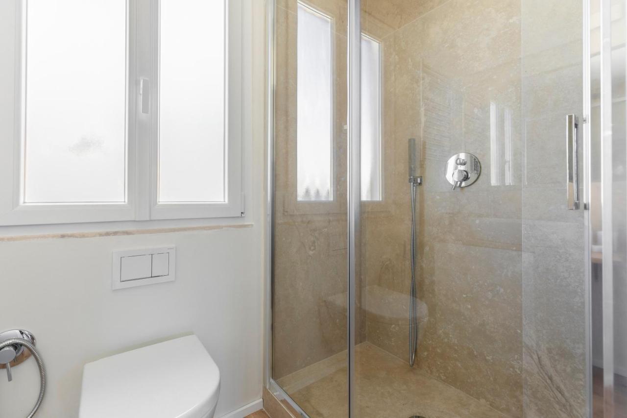 La Dolce Vita - Sunny Penthouse Trastevere Station 100Sqm روما المظهر الخارجي الصورة
