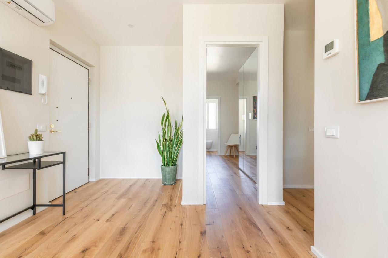 La Dolce Vita - Sunny Penthouse Trastevere Station 100Sqm روما المظهر الخارجي الصورة