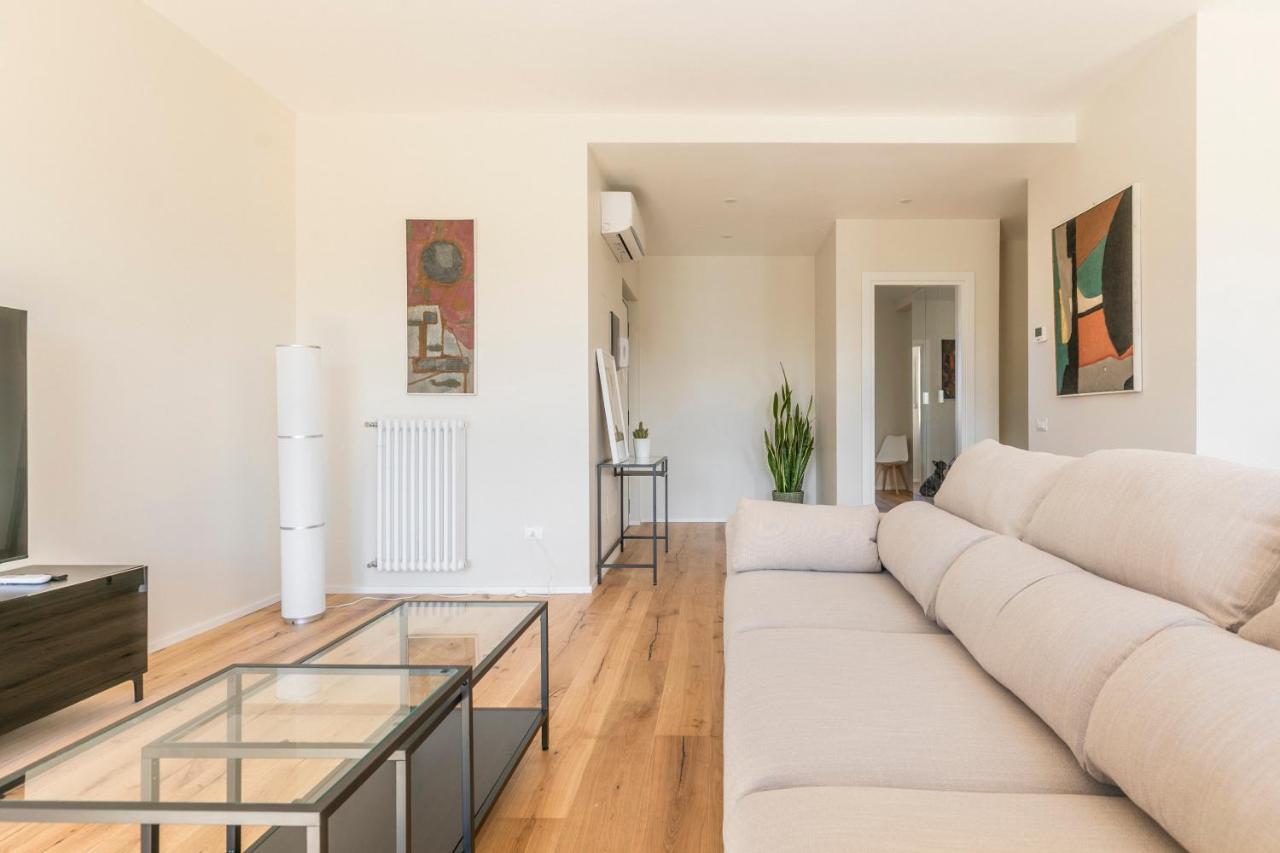 La Dolce Vita - Sunny Penthouse Trastevere Station 100Sqm روما المظهر الخارجي الصورة